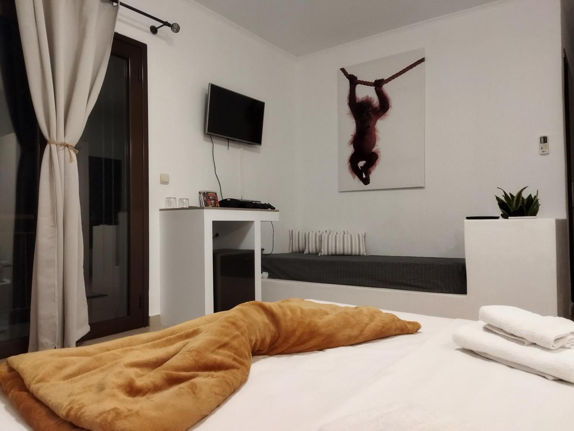 Oasi Hotel Káto Loutrákion Værelse billede